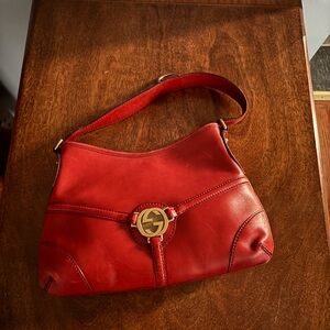 Gucci Reins Hobo bag in red leather